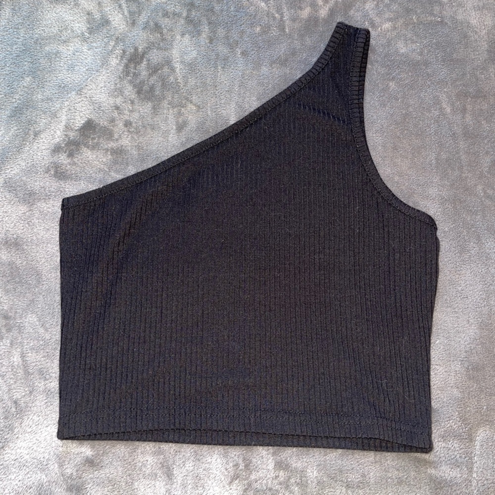 Black crop top